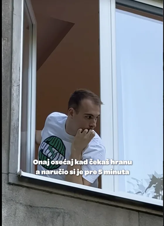 Wolt: Kad ne možeš da dočekaš hranu ☺️